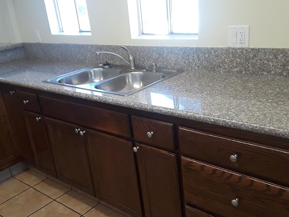 1st image of 856 W 55th St #1/2