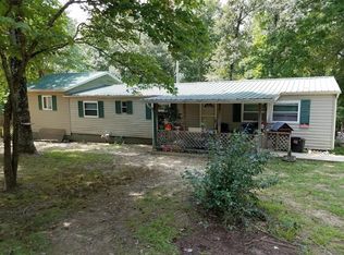 375 Rock Creek Rd, Deer Lodge, TN 37726