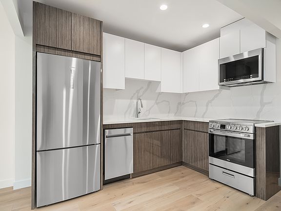 3rd image of 25-15 36th St #3R
