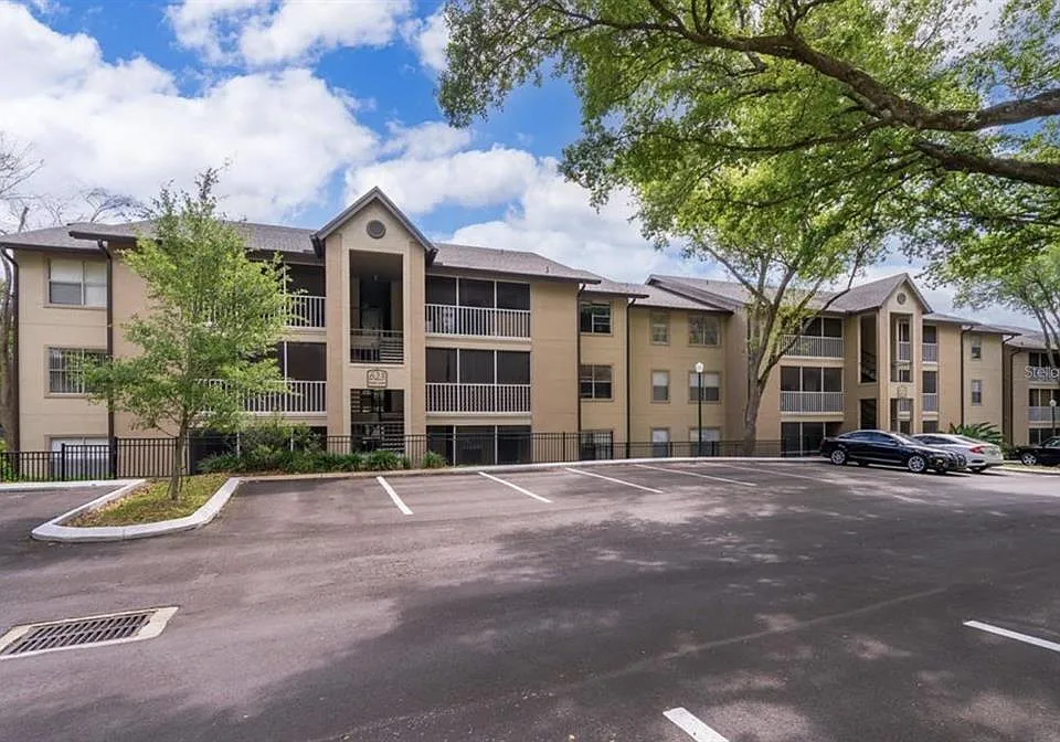 629 Dory Ln #204
