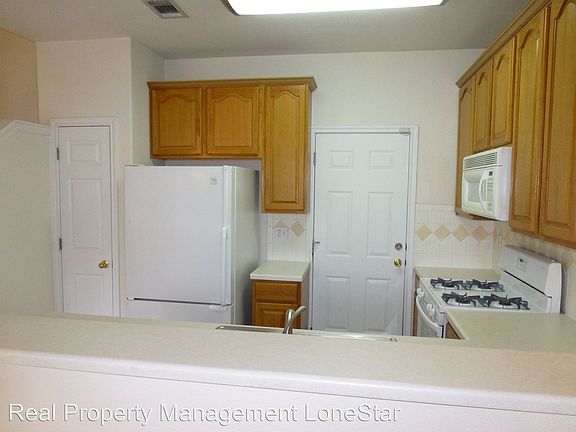 5th image of 2100 Pipers Field Dr APT 55