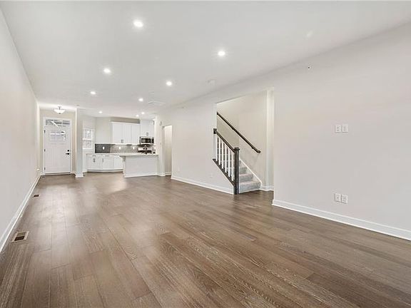 2nd image of 187 Dana Dr