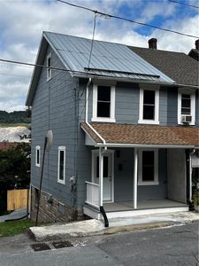 369 W Water St, Lansford, PA, 18232