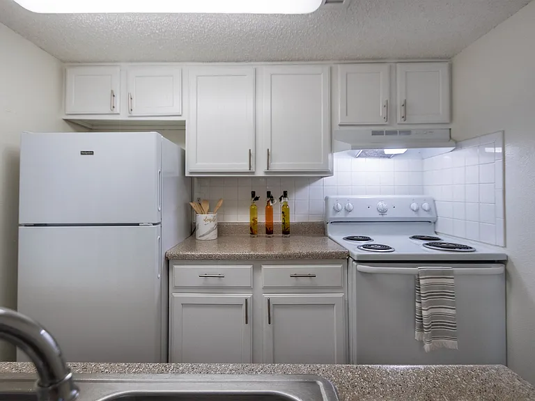 Princeton Court — Photo 9