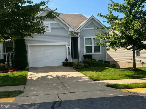 128 Castle Hill Dr, Fredericksburg, VA 22406