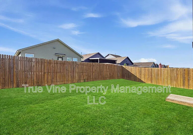 2906 Millikan Dr — Photo 3