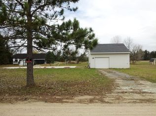73 Penny Ln, Stanton, MI 48888