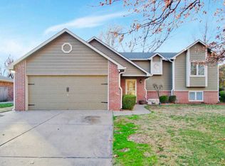 733 S Trotter Ave, Maize, KS 67101