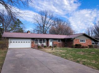 1930 S Arcadia Ave, Springfield, MO 65804