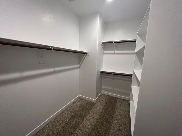 1654 W La Mirada Dr — Photo 14