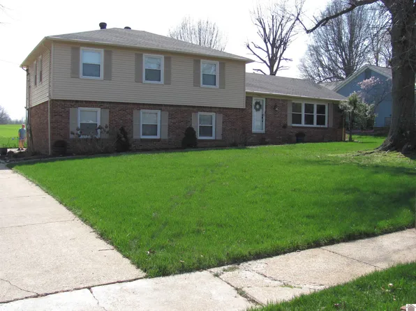 1308 Dogwood Dr, Mayfield, KY 42066