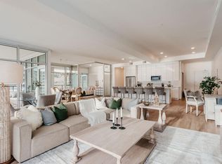 1232 Ellis St #1402, Kelowna, BC V1Y0J6