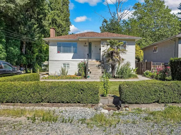 10886 132a St, Surrey, BC V3T 3Y4