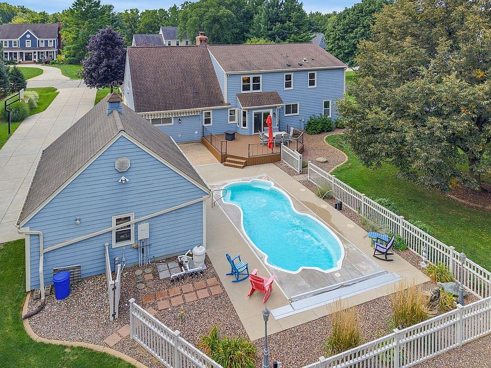 1st image of 149 Hickory DRIVE