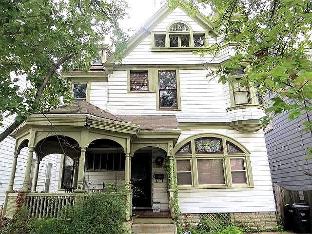 1st image of 736 Hawthorne Ave