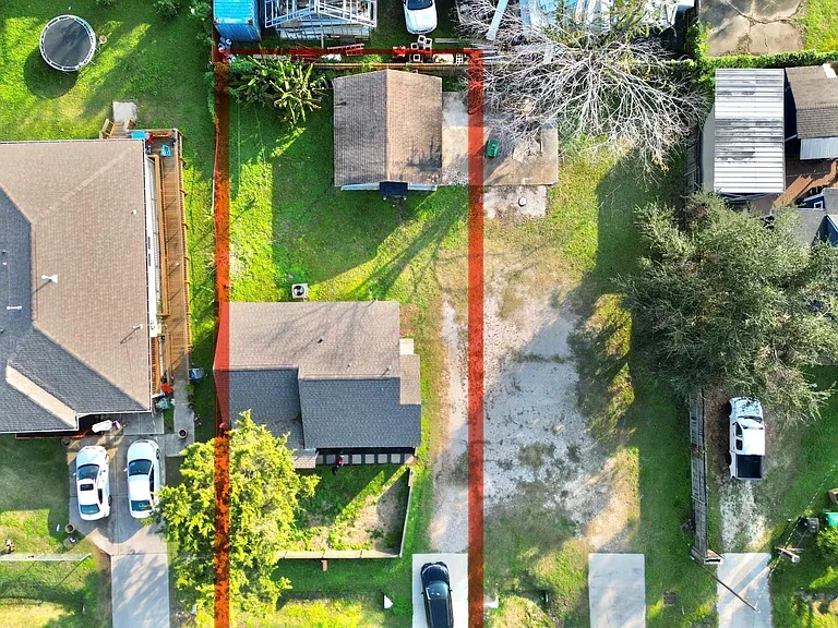 428 Van Molan St — Photo 5