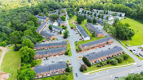 Blue Ridge Crossing Apartments & Townhomes Photo 1