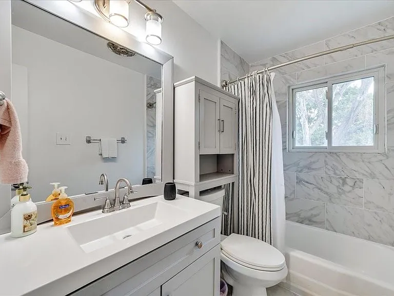 8001 Briarwood Ln — Photo 4
