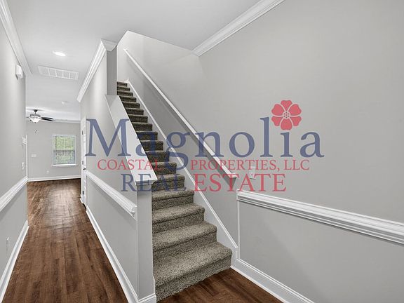 5th image of 53 Dorsey Dr