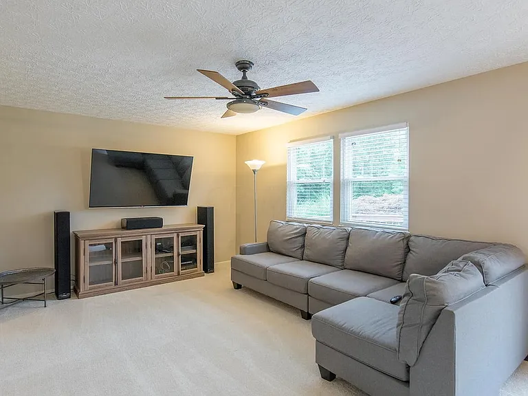 6887 Running Deer Pl — Photo 12