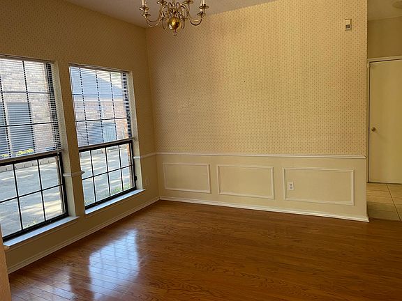 Separate Dining room