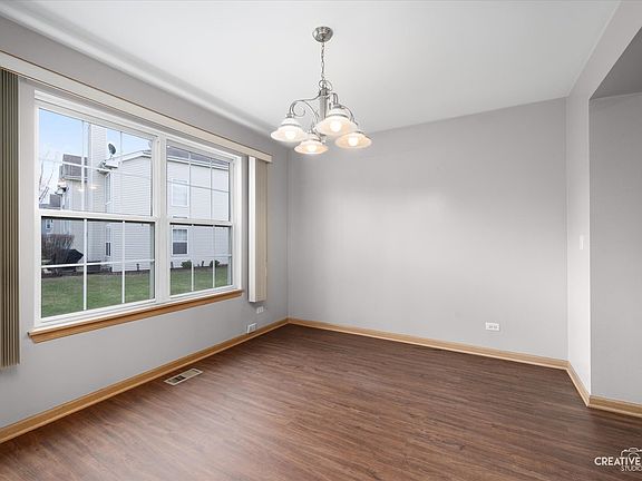 5th image of 1943 Waverly Way Unit 1943
