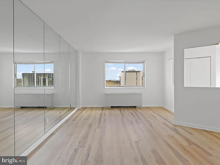 5340 Holmes Run Pkwy #1016 — Photo 9