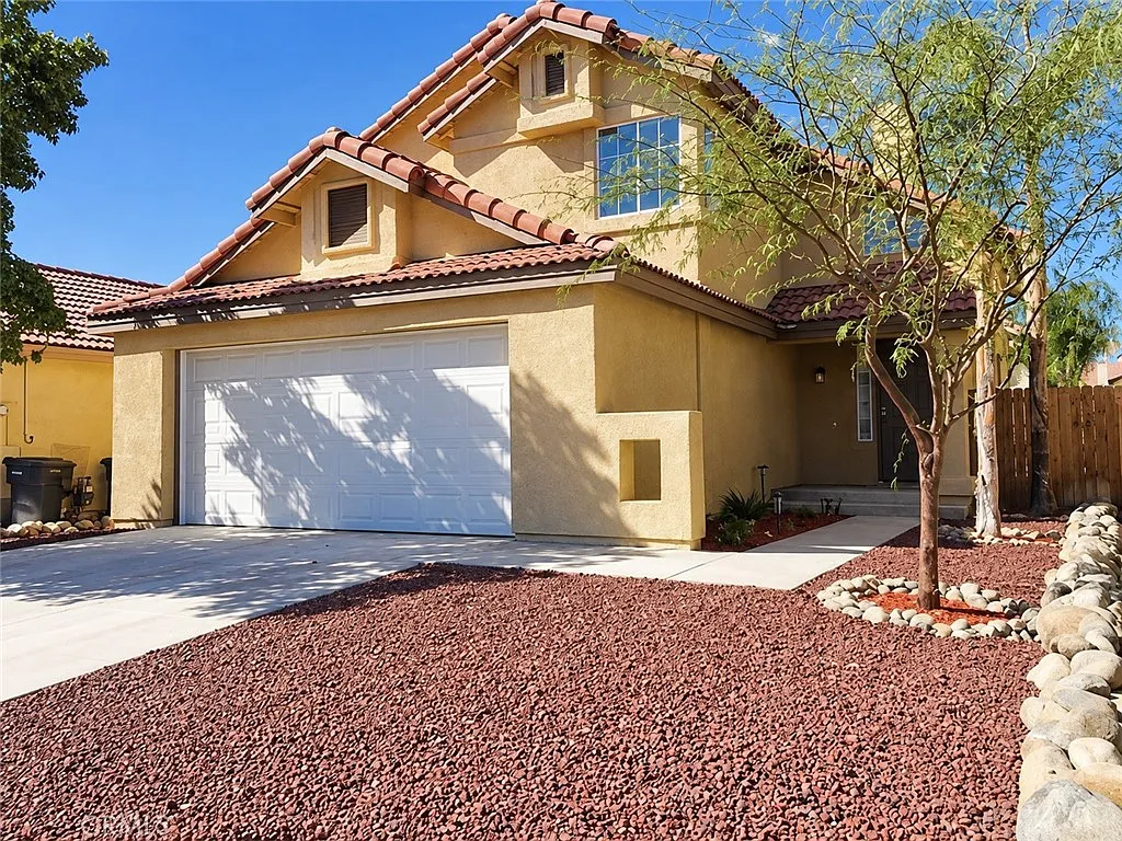 4 bed, 1500 sqft, $3,200 — Photo 1