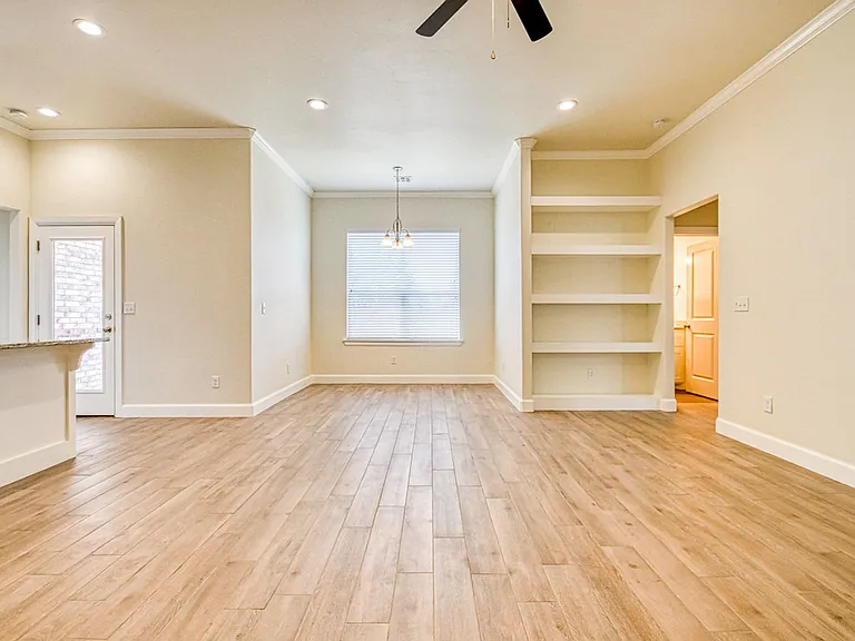 3100 Pebble Pond Dr — Photo 17