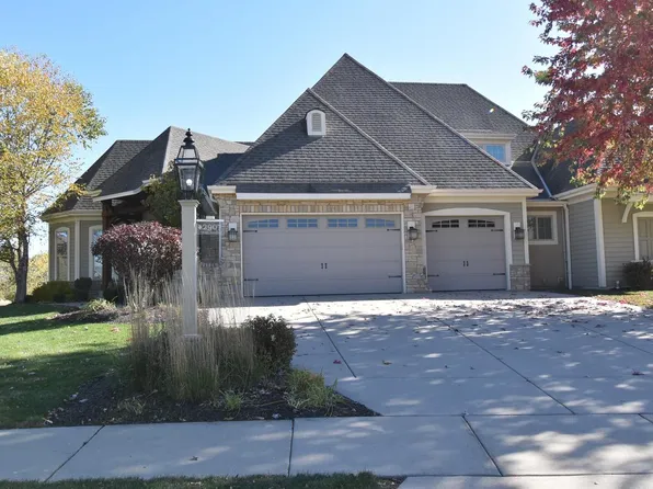 2907 Broken Arrow COURT, Waukesha, WI 53189