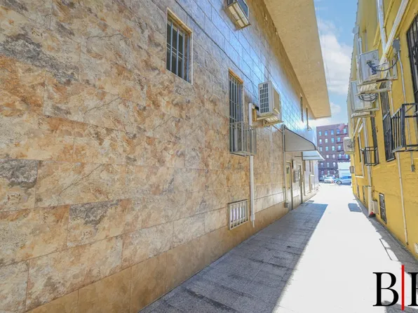 92 Brighton 11th Street image 3 of 13