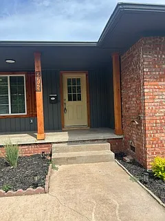 3 bed, 2.0 bath, 1492 sqft, $2,100 — Photo 3