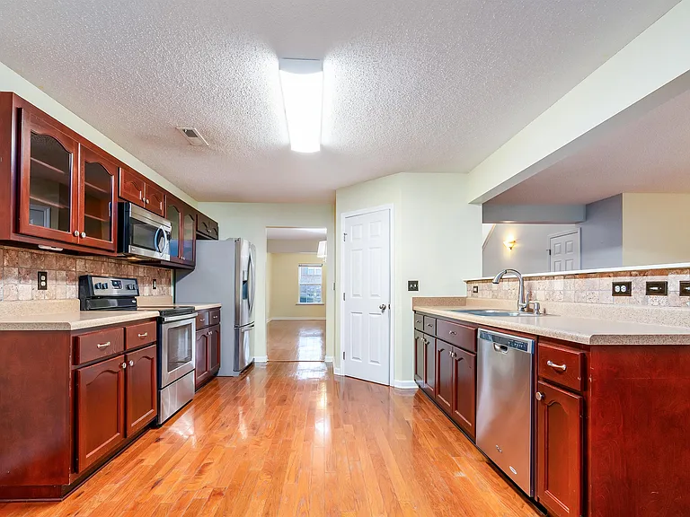 117 Vancouver Rd — Photo 14