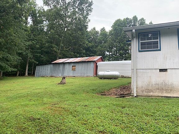 5th image of 16008 Cedar Ln