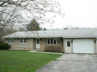 544 Edgerton, Albion, WI 53534