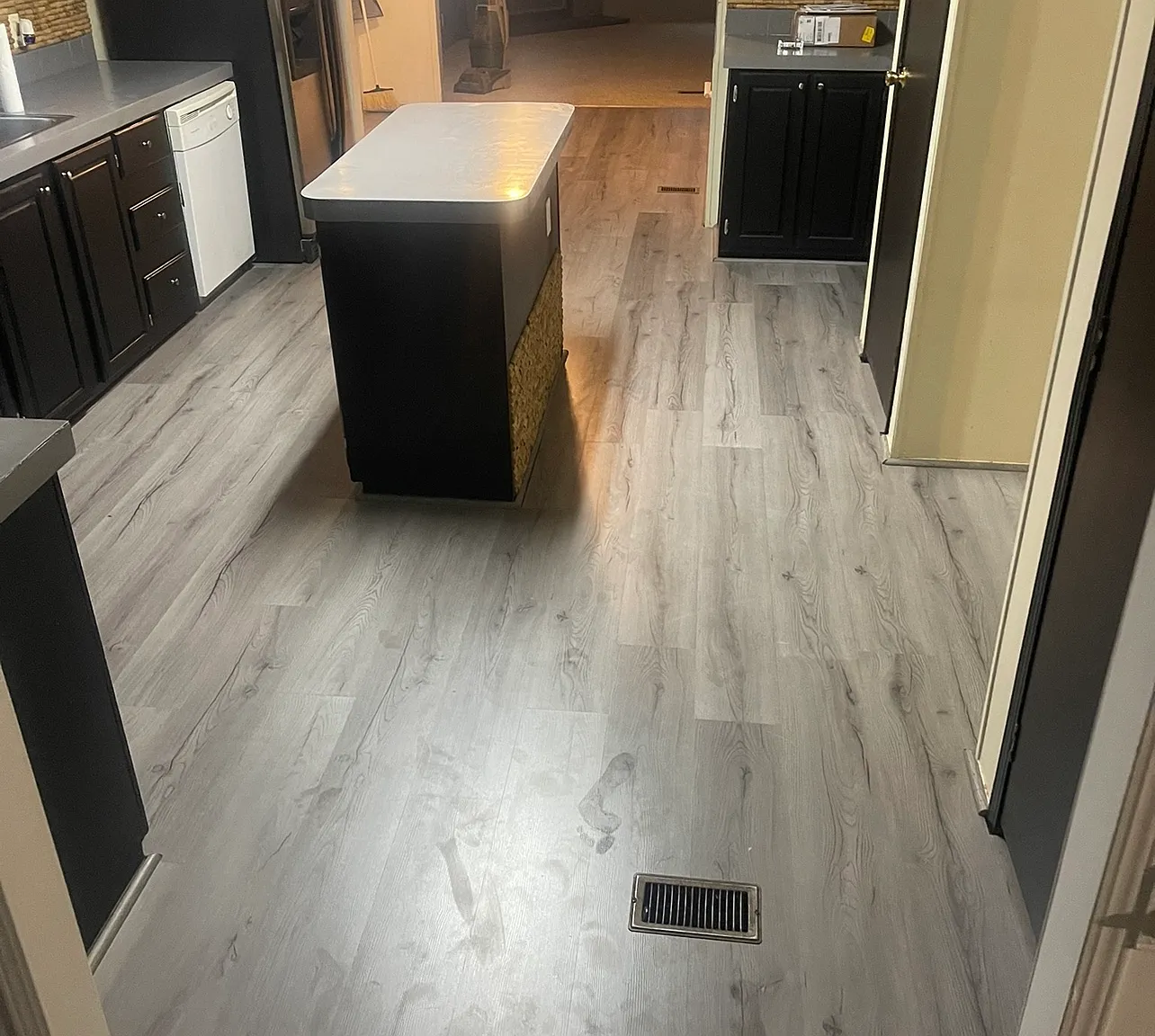 4 bed, 2052 sqft, $1,995 — Photo 3