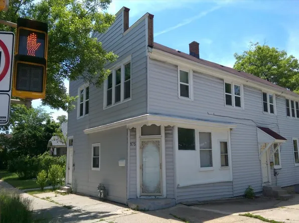 971 N 37th St, Milwaukee, WI 53208