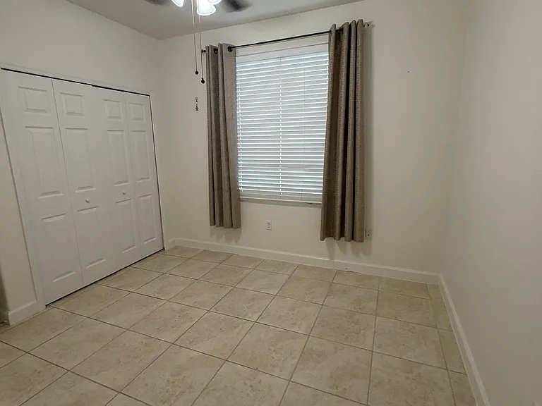 16542 SW 58th Ter — Photo 2
