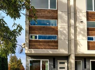 4300G SW Willow St, Seattle, WA 98136