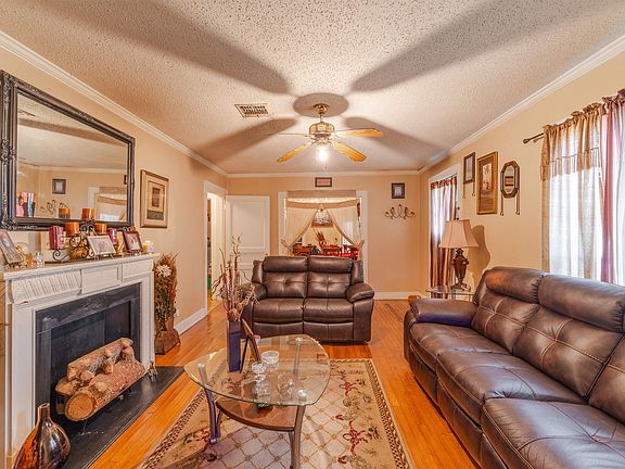 3rd image of 307 Wheelis St