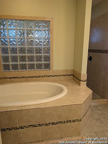 2264 Granada Hls — Photo 19