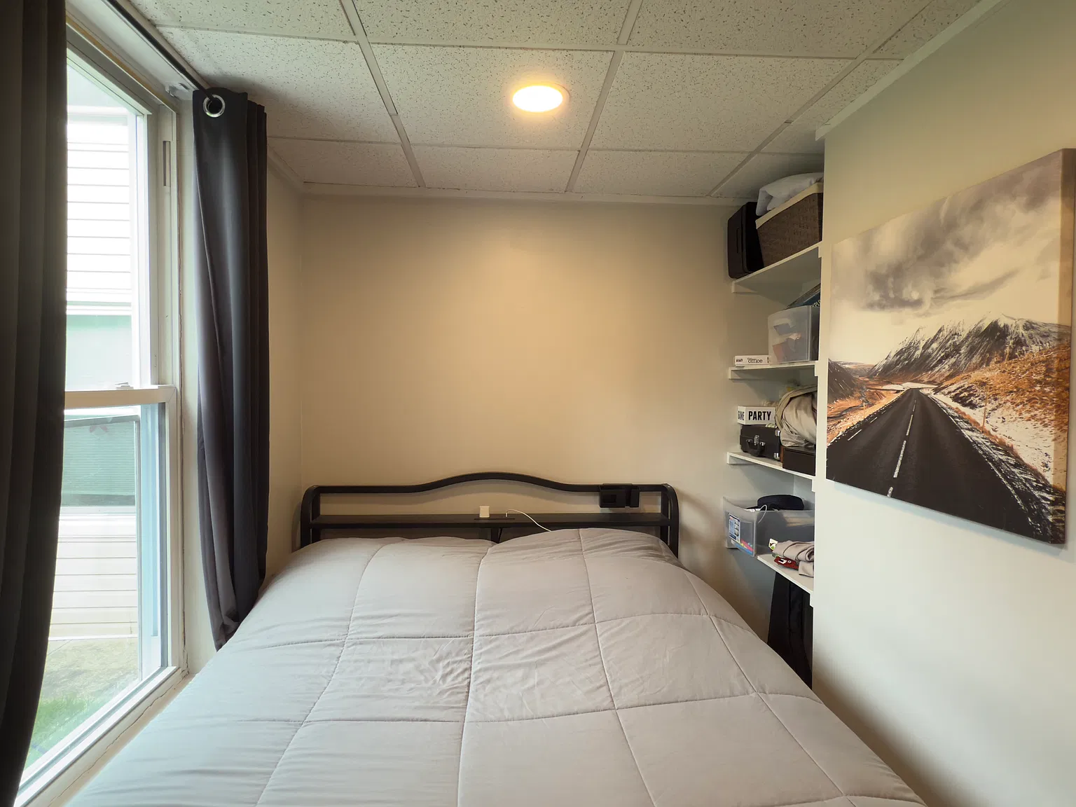 Studio, 300 sqft, $900 — Photo 3