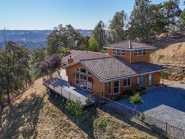6801 Sagittarius Rd — Photo 2