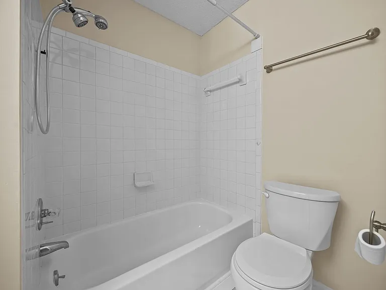 3112 Coachmans Way — Photo 16