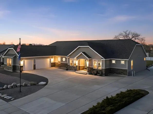 278 Larsen Ln, Harrisville, UT 84404