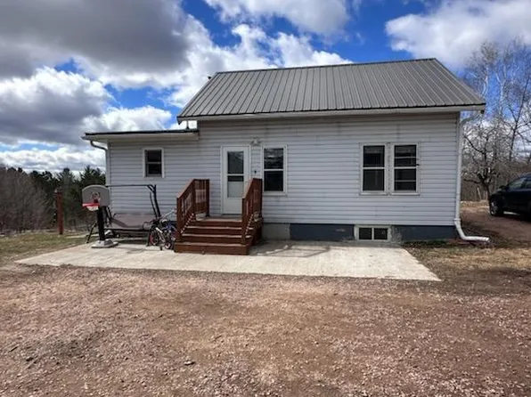 253 27th Ave, Cumberland, WI 54829