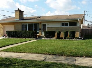 410 S Albert St, Mount Prospect, IL 60056