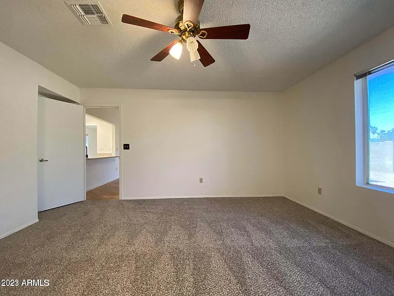 1913 N Bullmoose Dr — Photo 13