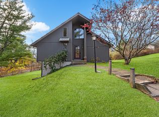 14 Yellow Green Rd, Middletown, CT 06457