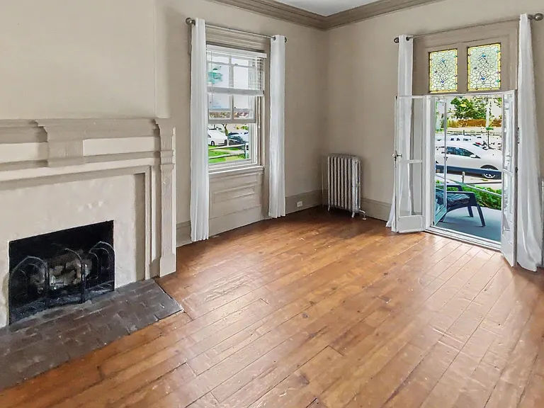 428 N Church St — Photo 6